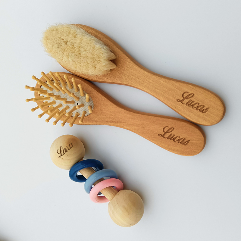 ベビーケア用のパーソナライズされた木製のヘアブラシ,ベビーケ - Hair Care Baby のレビューと価格